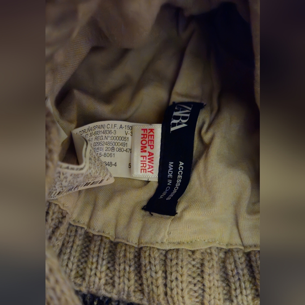 Zara Baby Hat - Picture 3 of 3